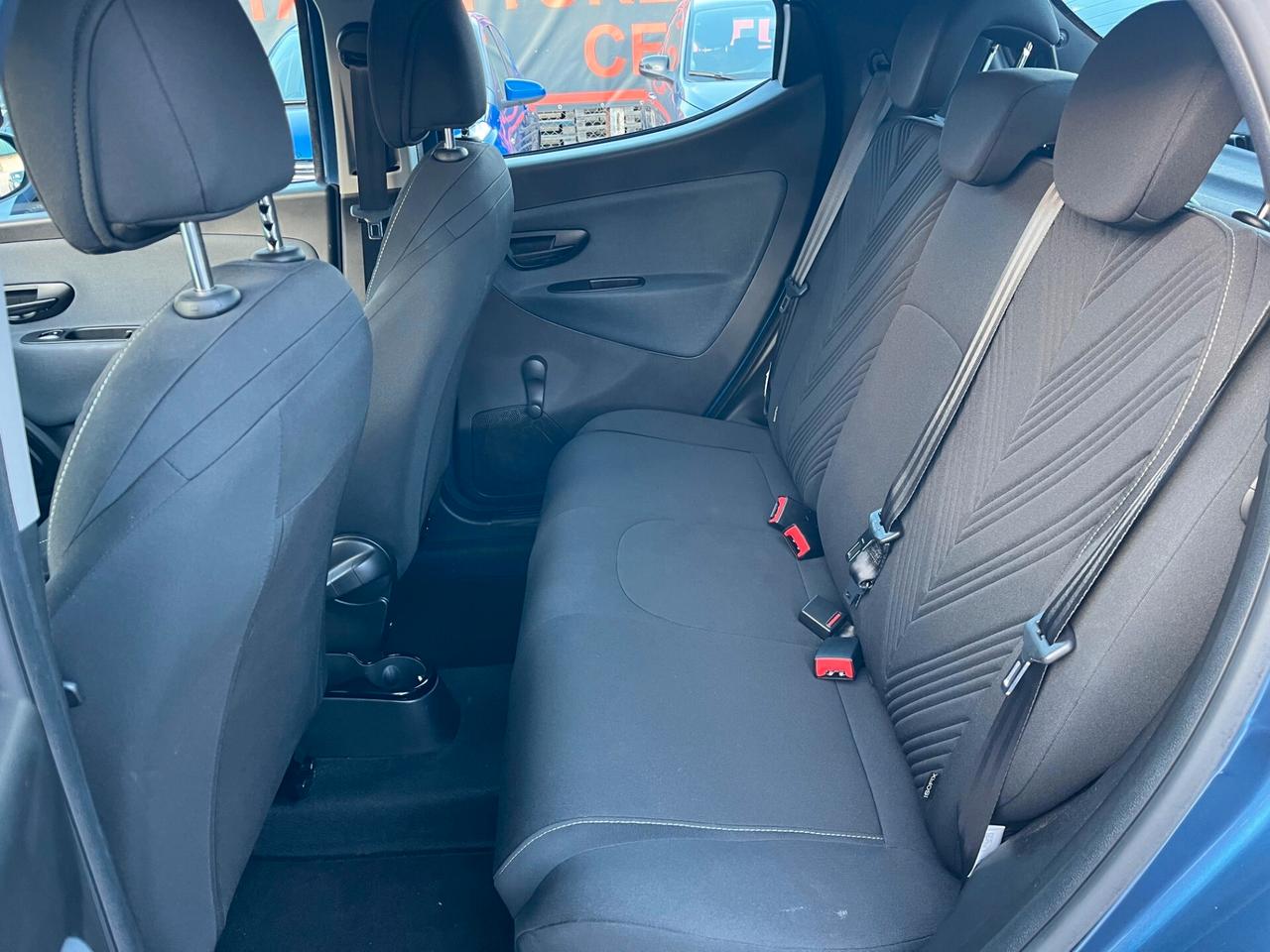 Lancia Ypsilon 1.0 FireFly 5 porte S&S Hybrid Gold