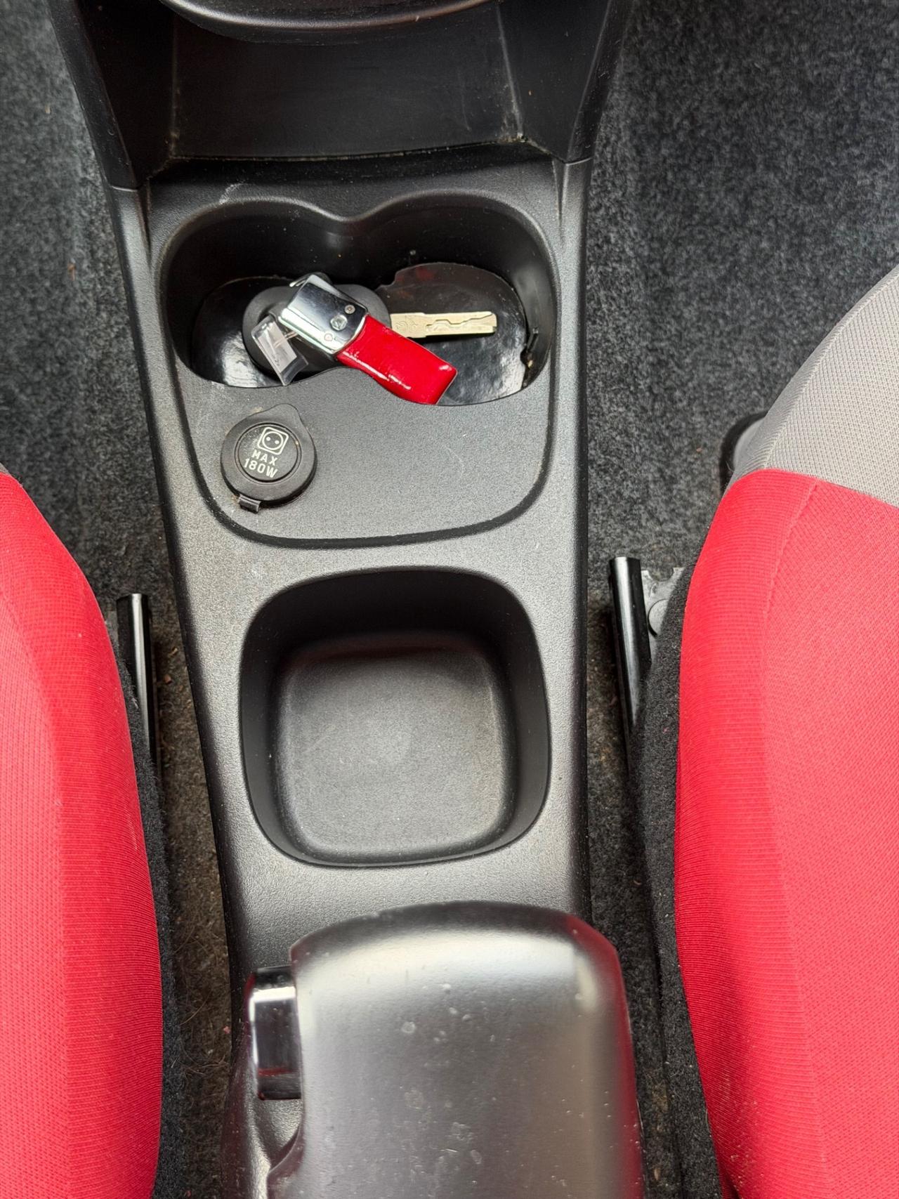Fiat Panda 0.9- Benz-Metano revisionato 08/2028-KIT CATENA NUOVA-Garanzia 12mesi