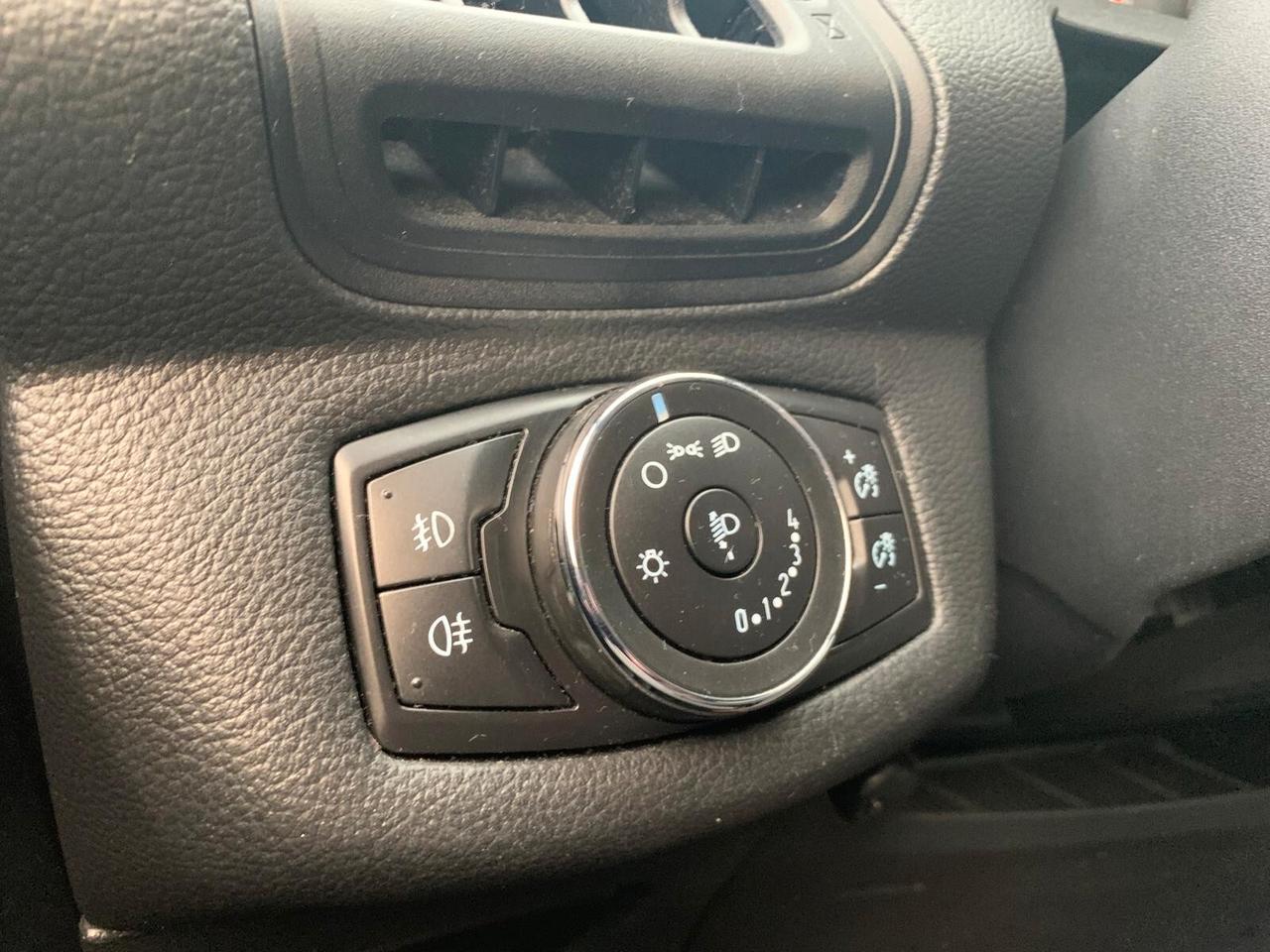 Ford B-Max 1.6 TDCi 95 CV Neopatentati