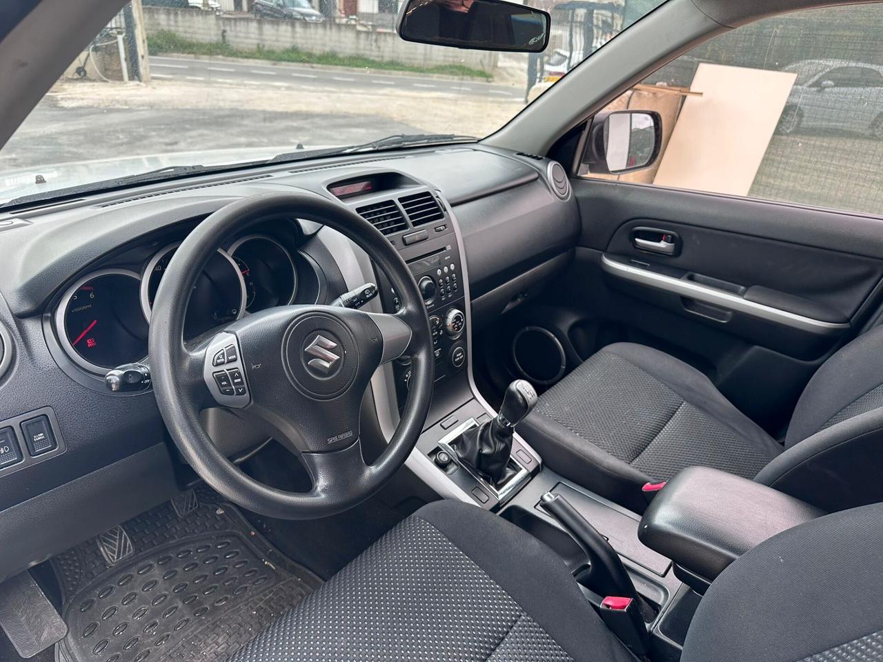 Suzuki Grand Vitara 1.9 DDiS 5 porte