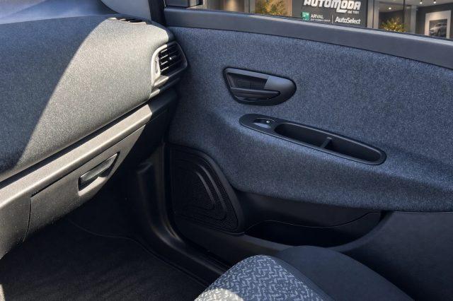 LANCIA Ypsilon HYBRID SILVER