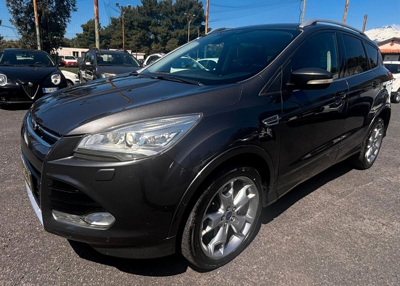 Ford Kuga 2.0 TDCI 180 CV S&S 4WD Powershift Titanium X