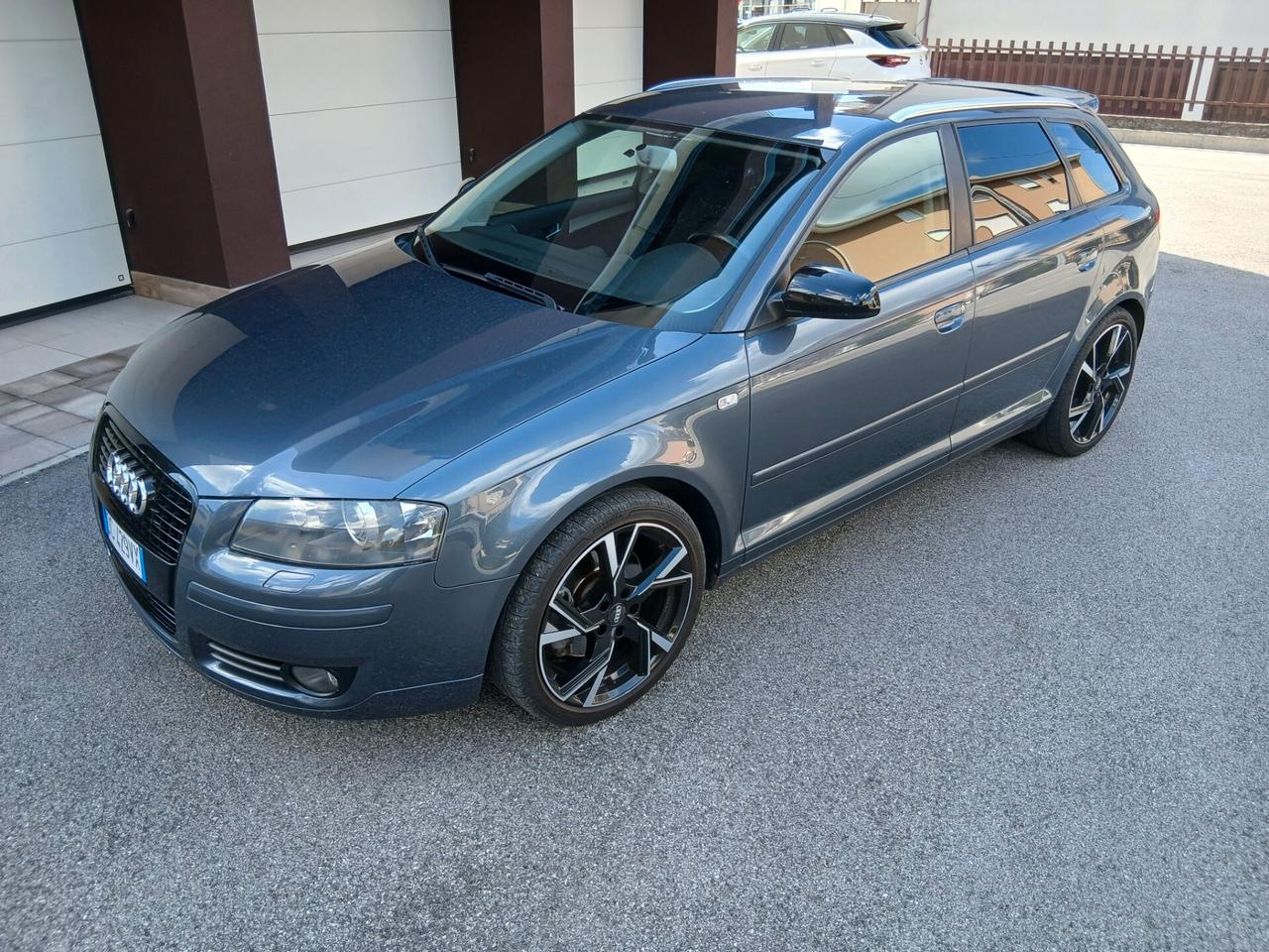 Audi A3 SPB 2.0 16V TFSI S tronic Ambition pronta consegna
