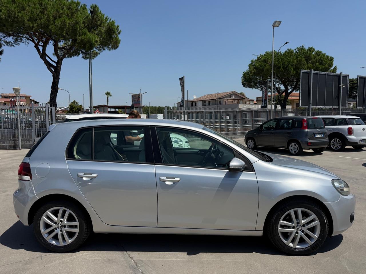 Volkswagen Golf 1.6 TDI full optional