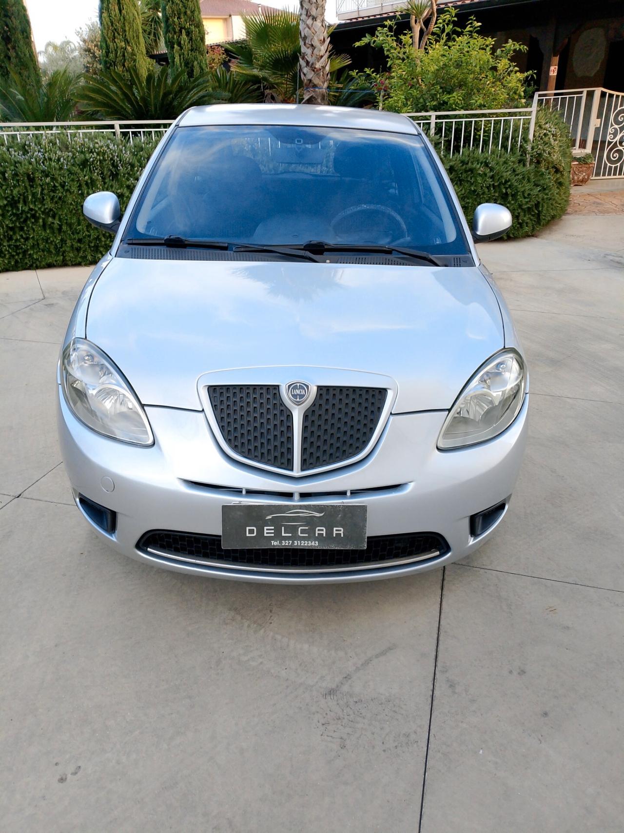 Lancia Ypsilon 1.4 Argento Ecochic GPL