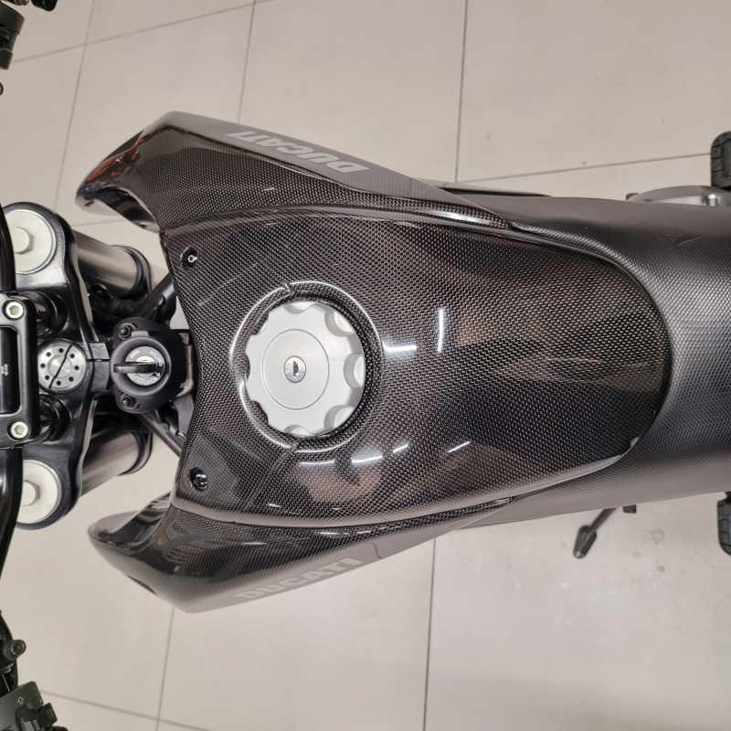 Ducati Hypermotard 796 - 2011