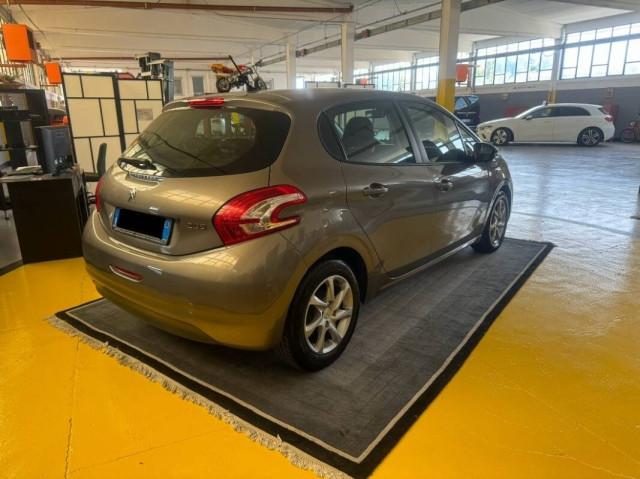 Peugeot 208 Peugeot 208 1.4 hdi 8v Access 5p