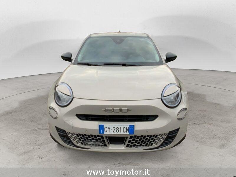 FIAT 600 (2023-) Hybrid 110 CV DCT MHEV Business