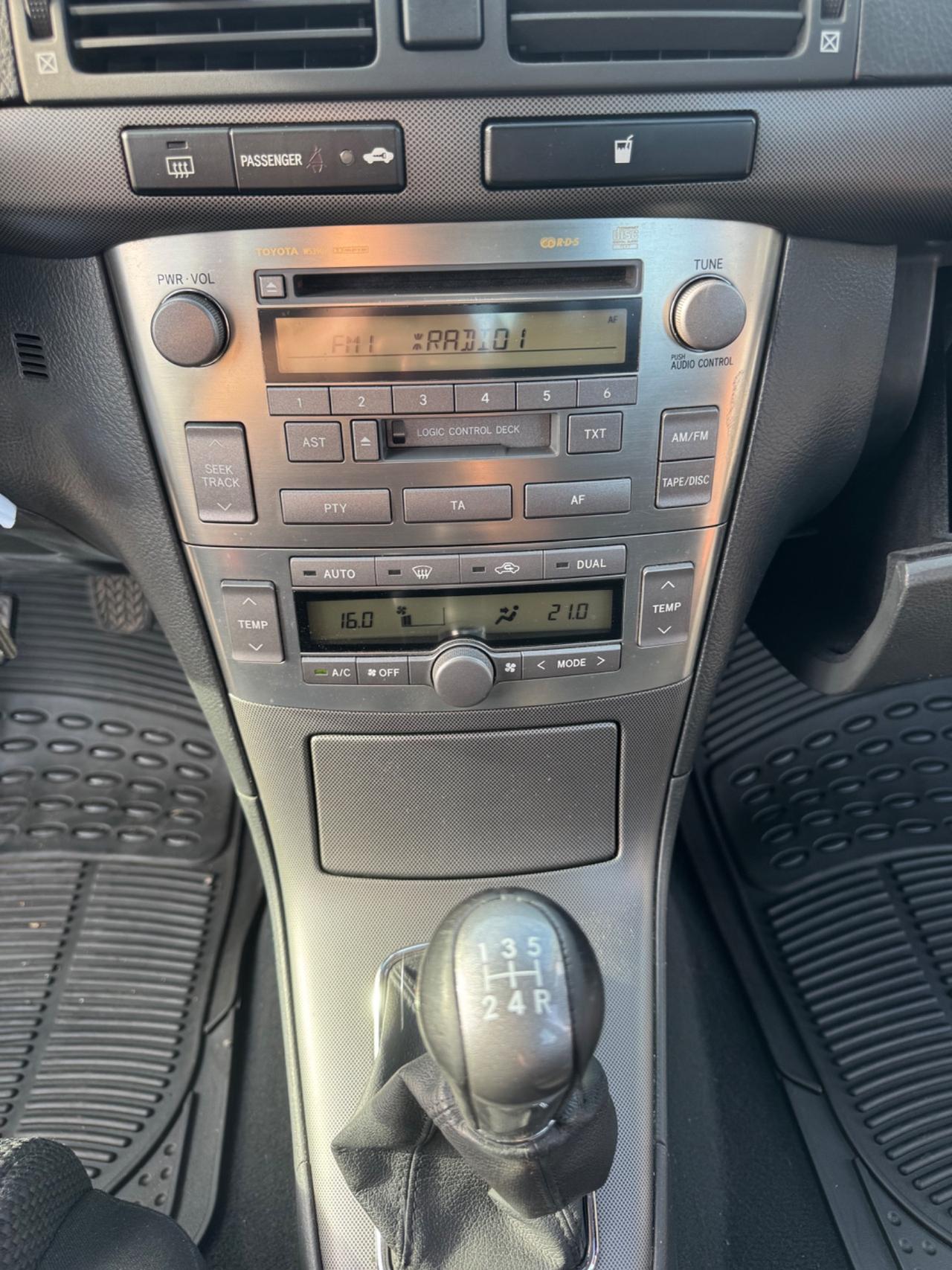 Toyota Avensis 2.0 D-4D 16V Station Wagon