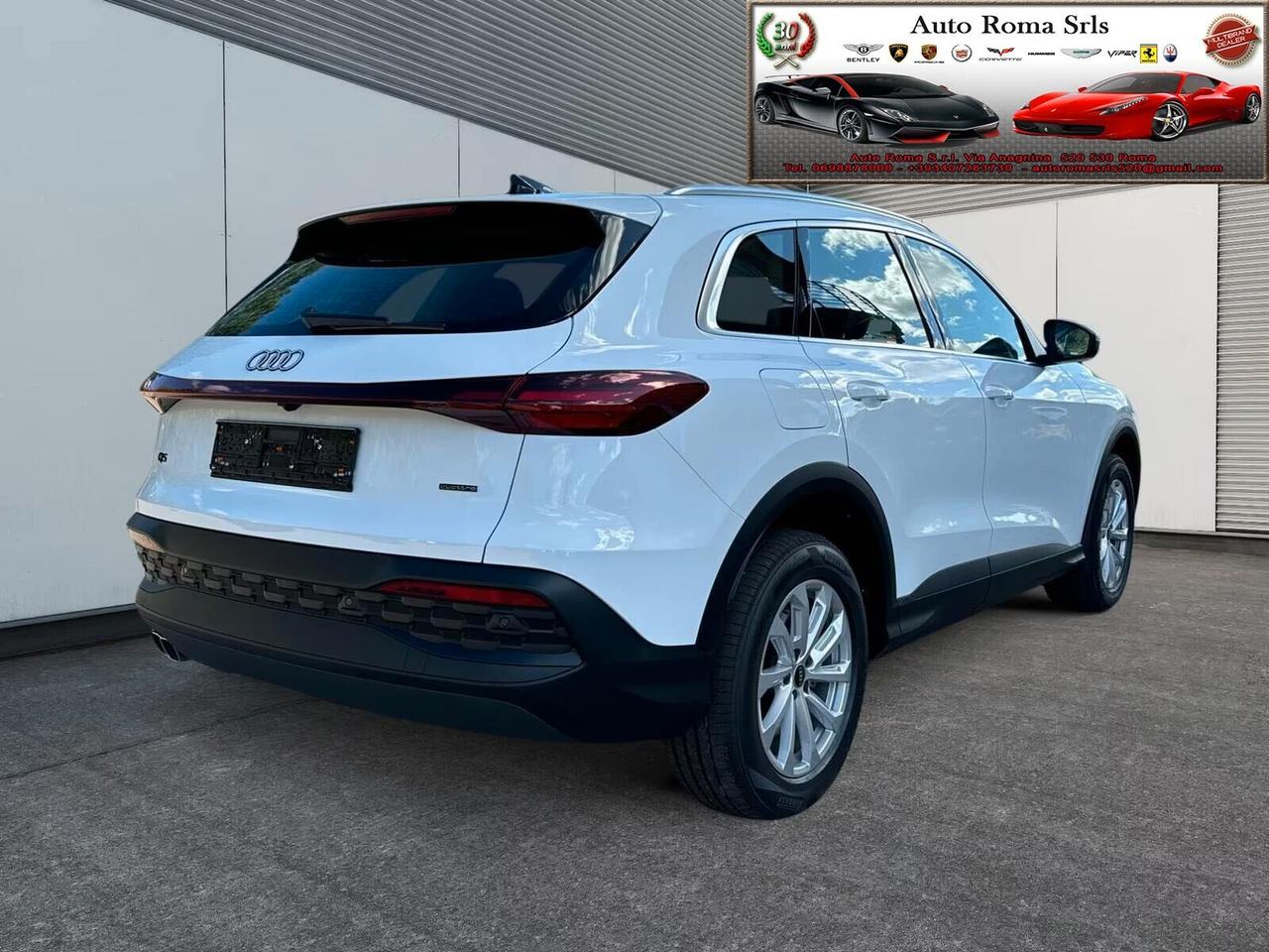 Audi Q5 quattro AHK+NAVI+LED+SHZ+PDC !!Finanzio Fini a 180 Mesi Ant 0 rata 200 mese!!