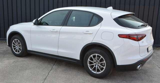 Alfa Romeo Stelvio 2.2 t Business Q4 210cv auto