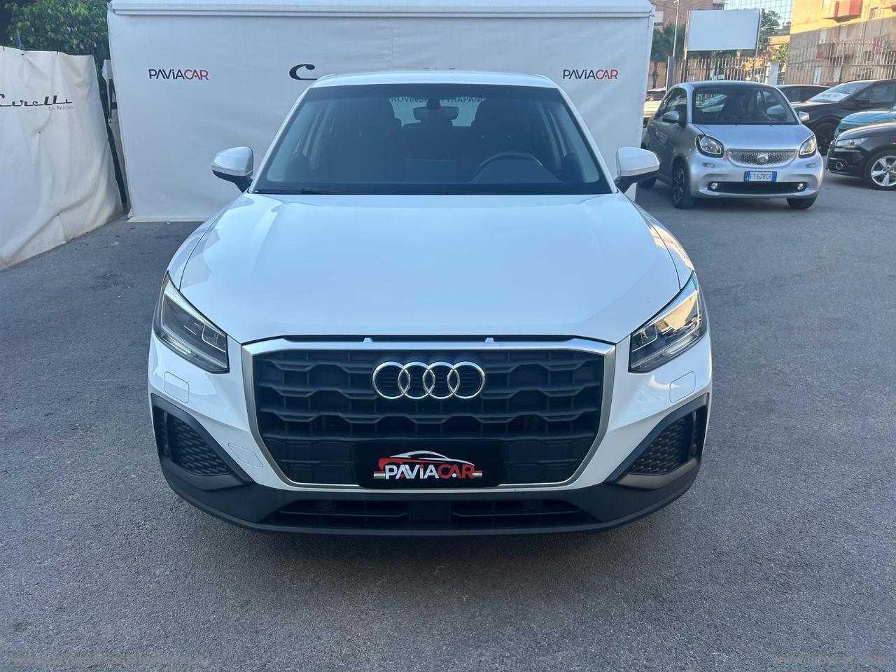 AUDI Q2 30 TDI S tronic Identity Black