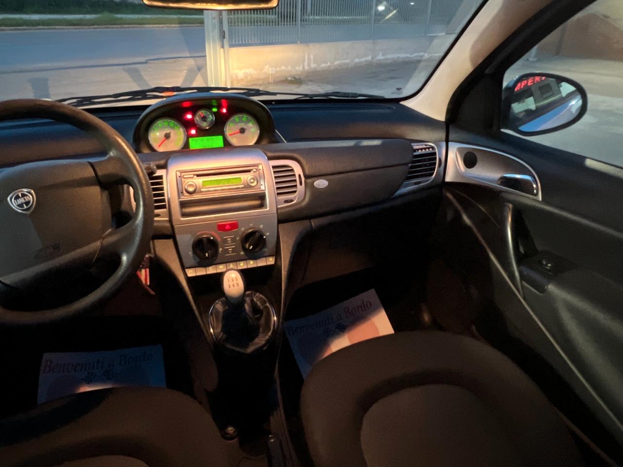 Lancia Ypsilon 1.2 Diva TAGLIANDATA