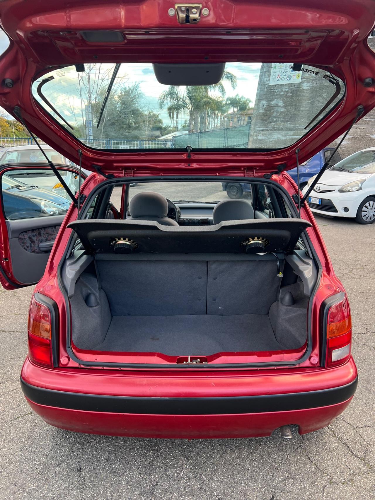 Nissan Micra 1.0i 16V cat 3 porte SLX