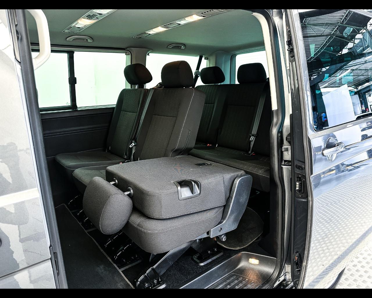 VOLKSWAGEN Caravelle 6ª 15-24 - Caravelle 2.0 TDI 150CV DSG 4 Motion PC