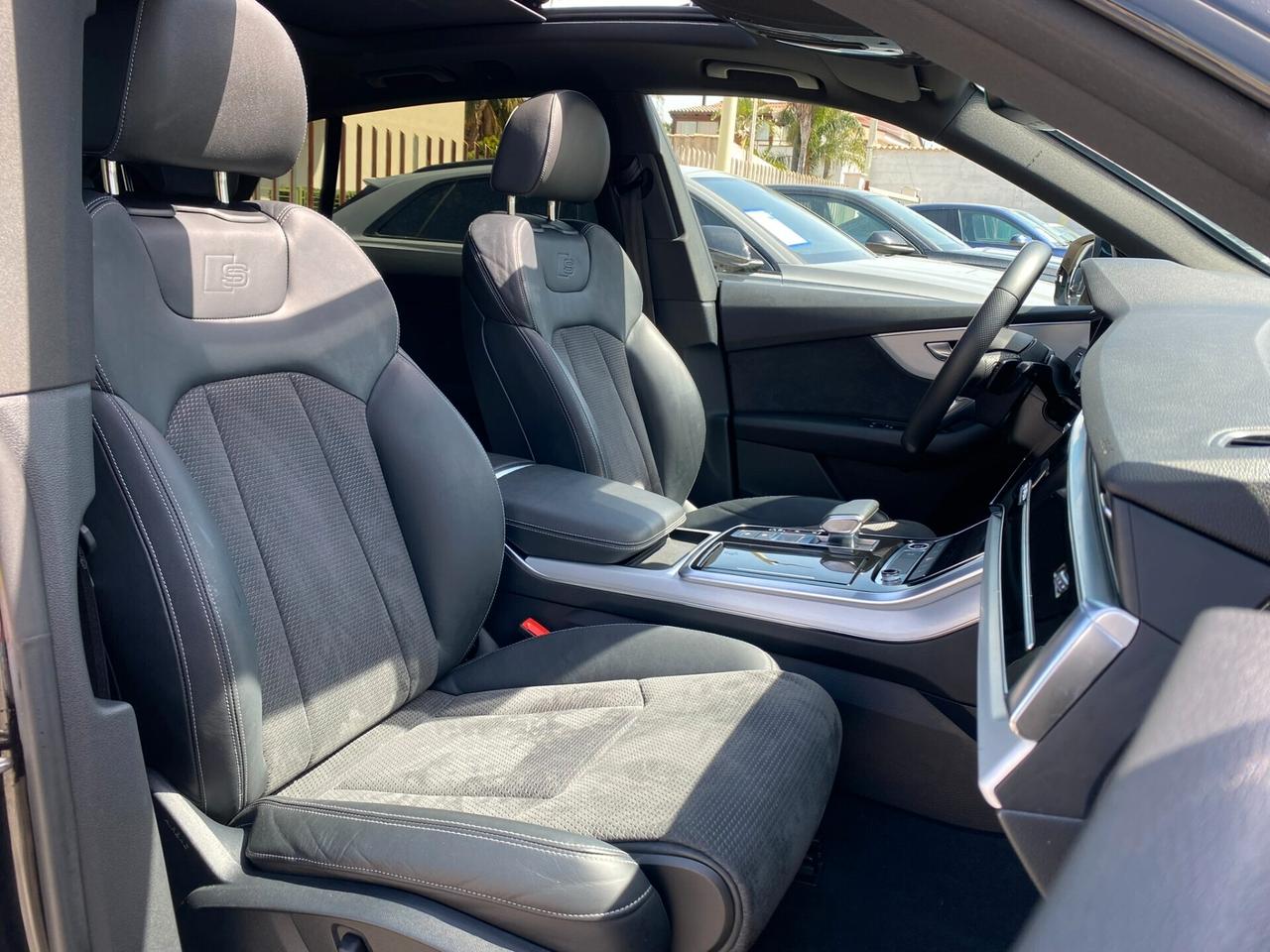 Audi Q8 S Line edition 3.0 TDI 231CV tiptronic mhev 4x4 45