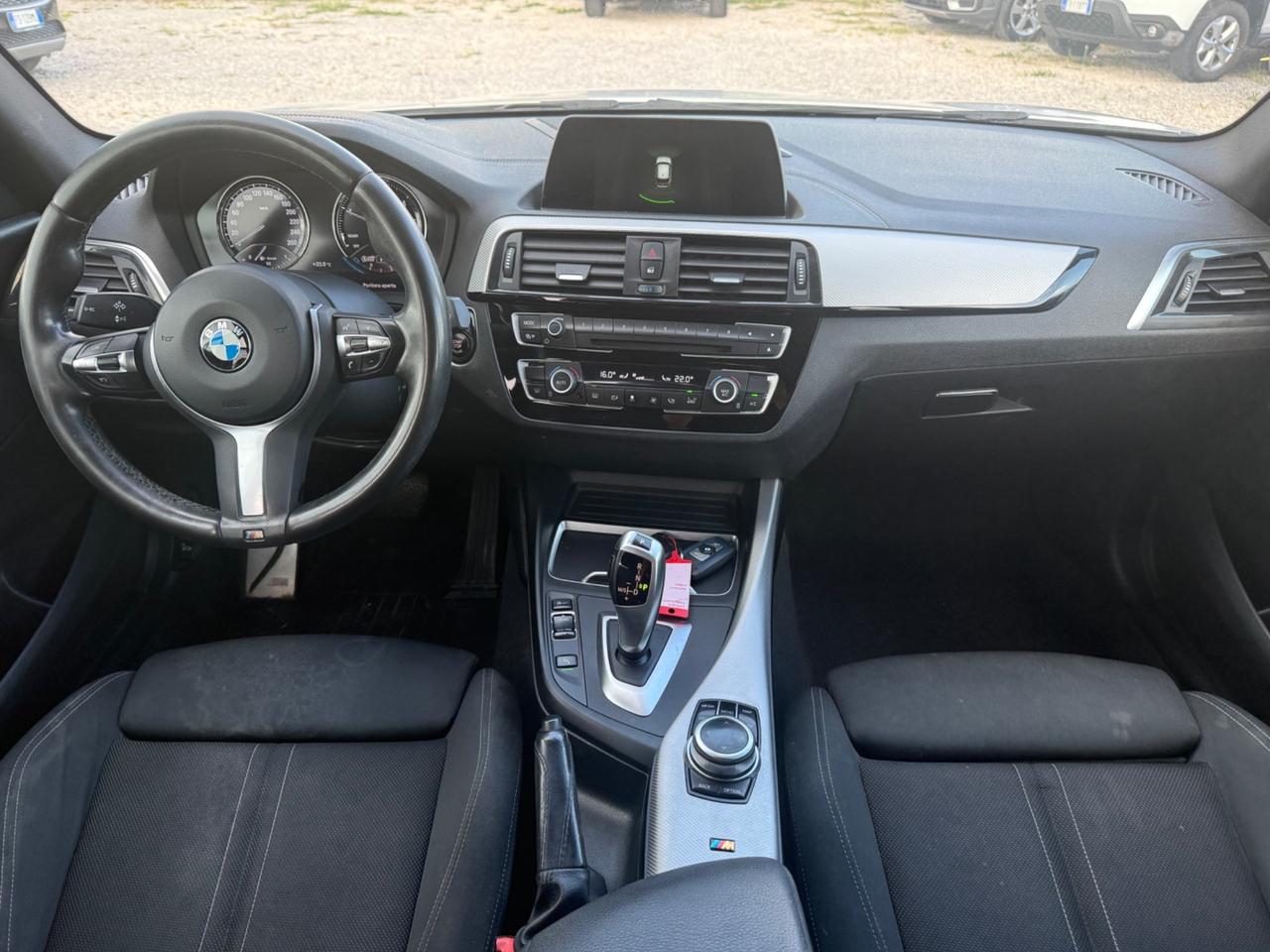 Bmw 116 116d 5p. Urban