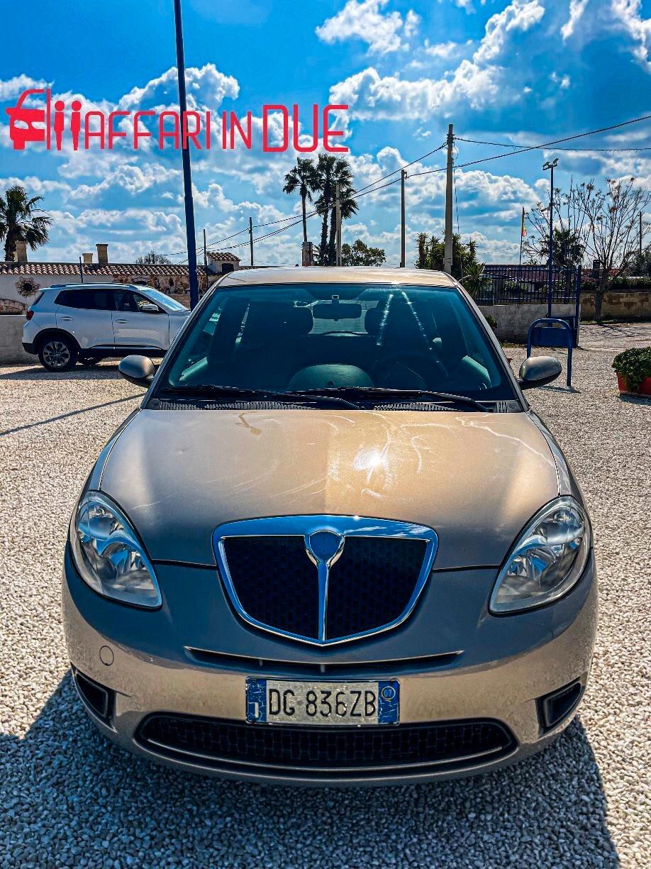 Lancia Ypsilon 1.2 Oro Giallo