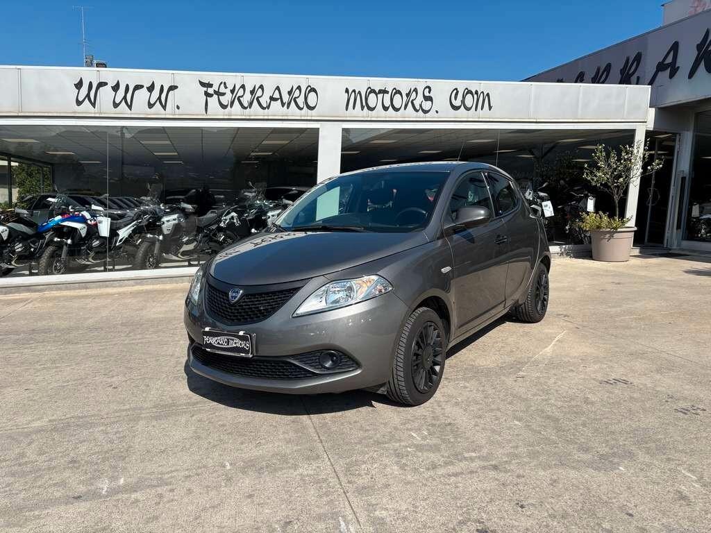 Lancia Ypsilon 1.2 69 CV 5 porte S&S 2019 / KM 44.000 Tua a solo 92 Euro al mese