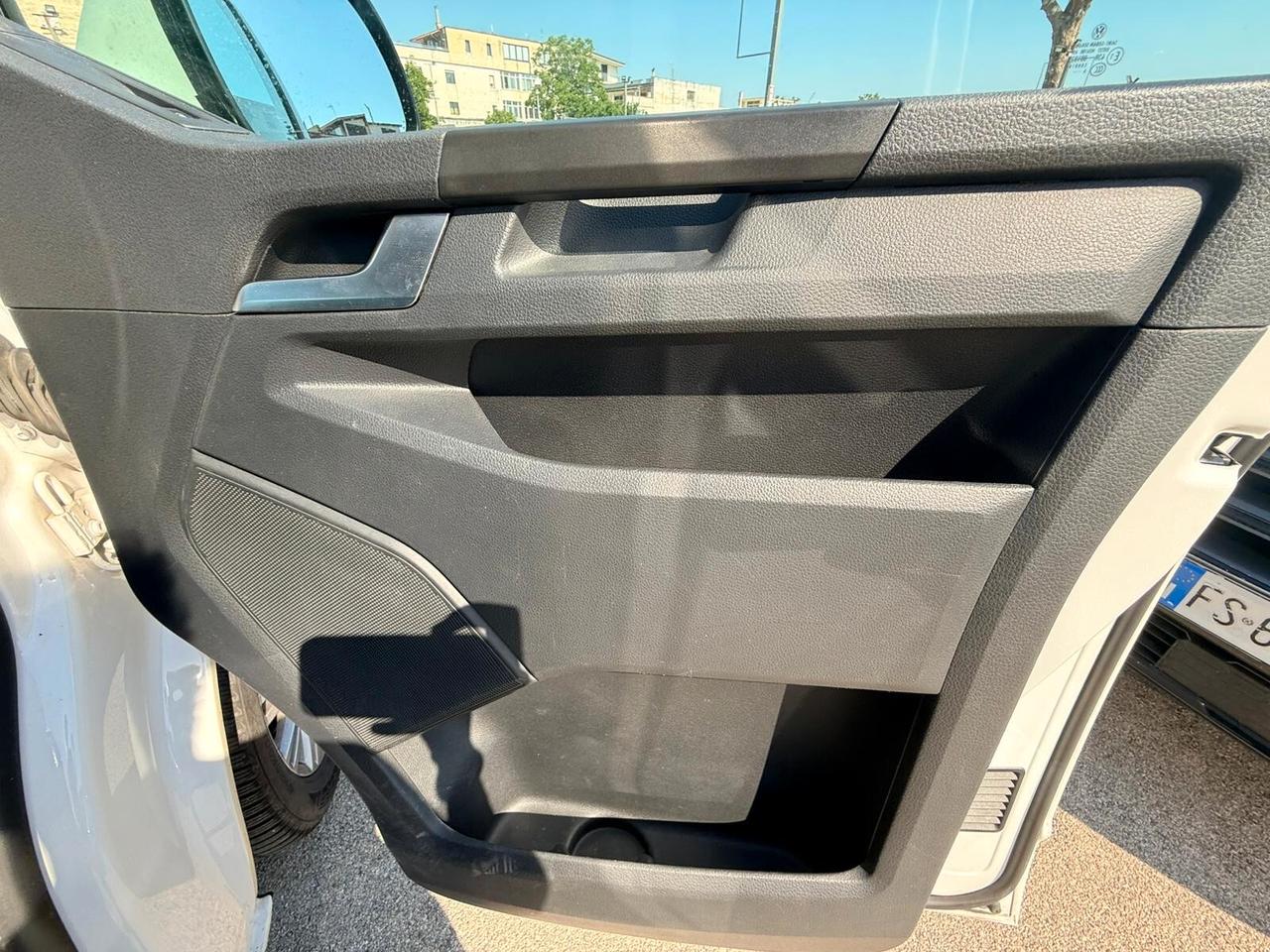 Volkswagen Multivan 2.0 TDI 150CV DSG Trendline