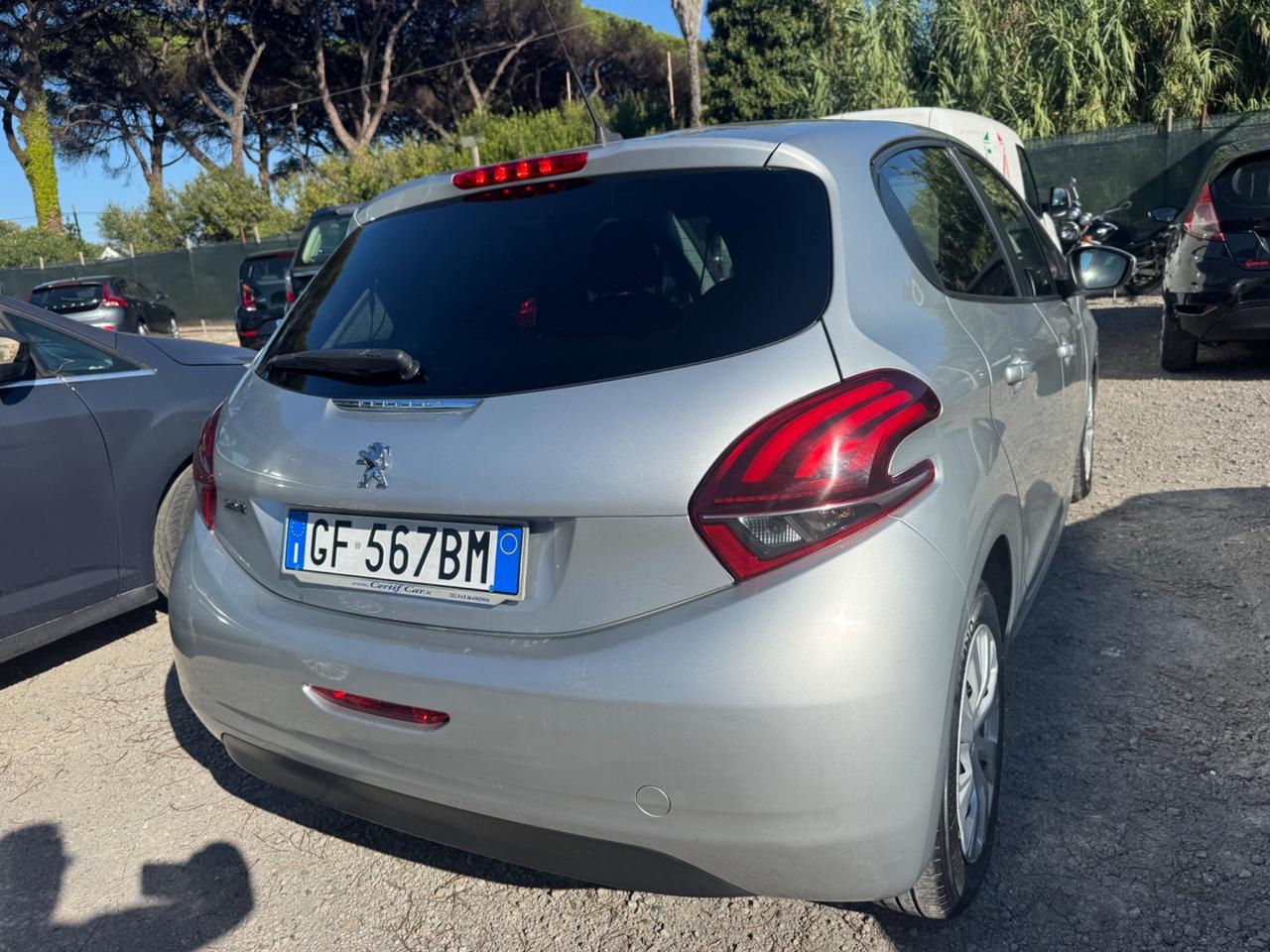 Peugeot 208 BlueHDi 100 S&S 5 porte Allure