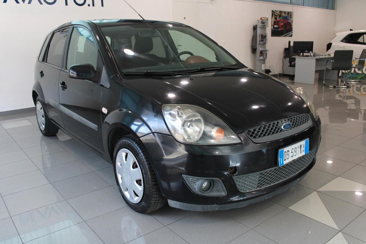 FORD Fiesta 1.6 TDCi Ghia - 2006