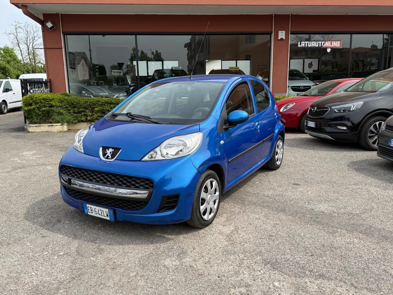 Peugeot 107 1.0 68CV 5p. Desir