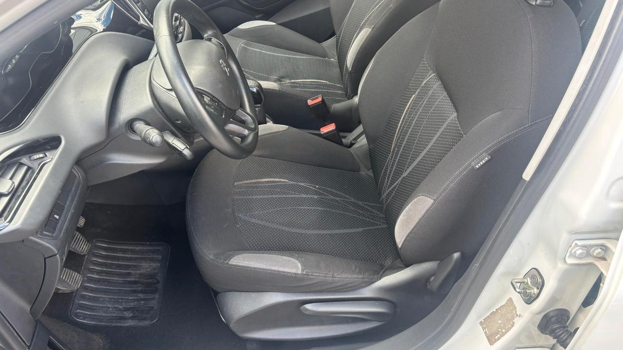 Peugeot 208 1.4 HDi 68 CV 5 porte Mix