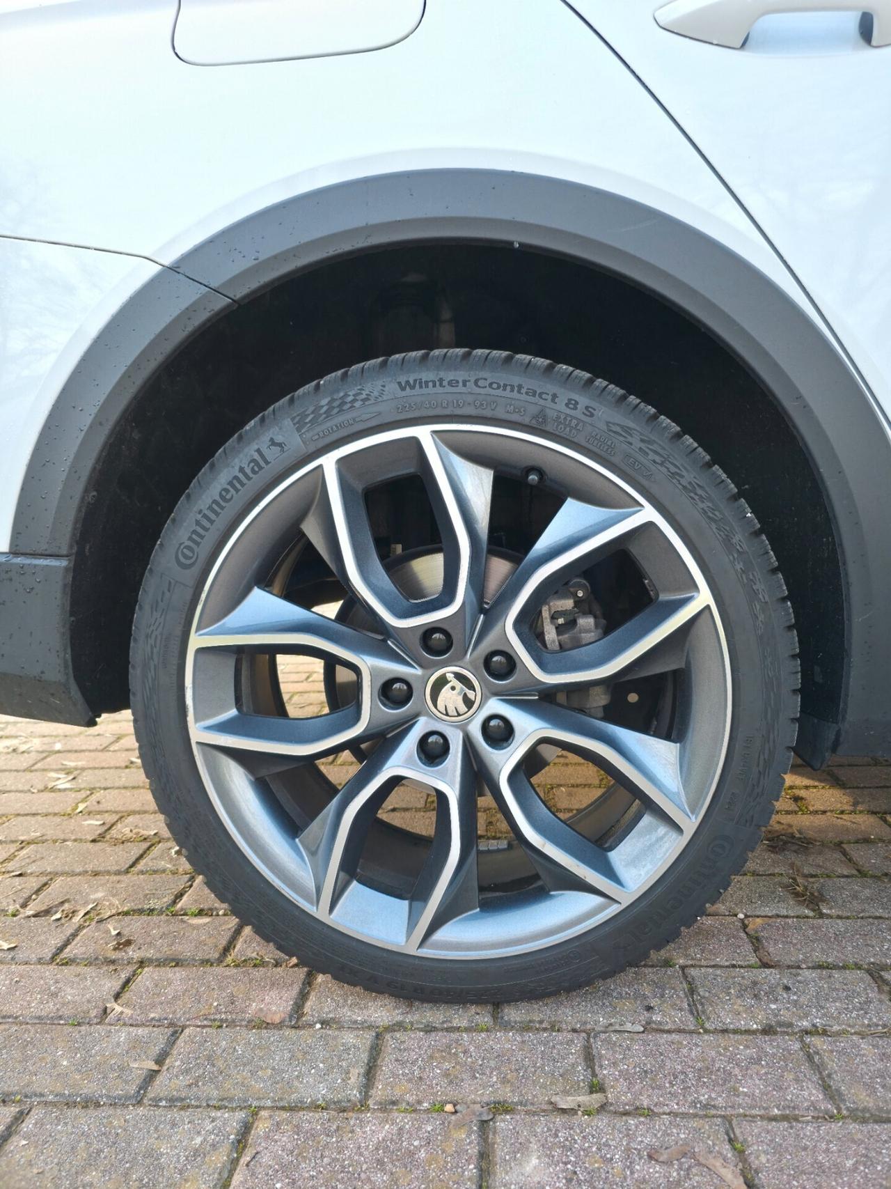 Skoda Octavia 2.0 TDI EVO SCR 200 CV DSG 4x4 Wagon Scout