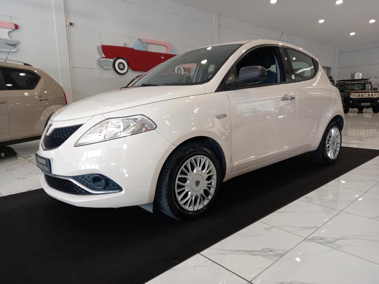 Lancia Ypsilon 1.2 69 CV 5 porte GPL Ecochic Platinum