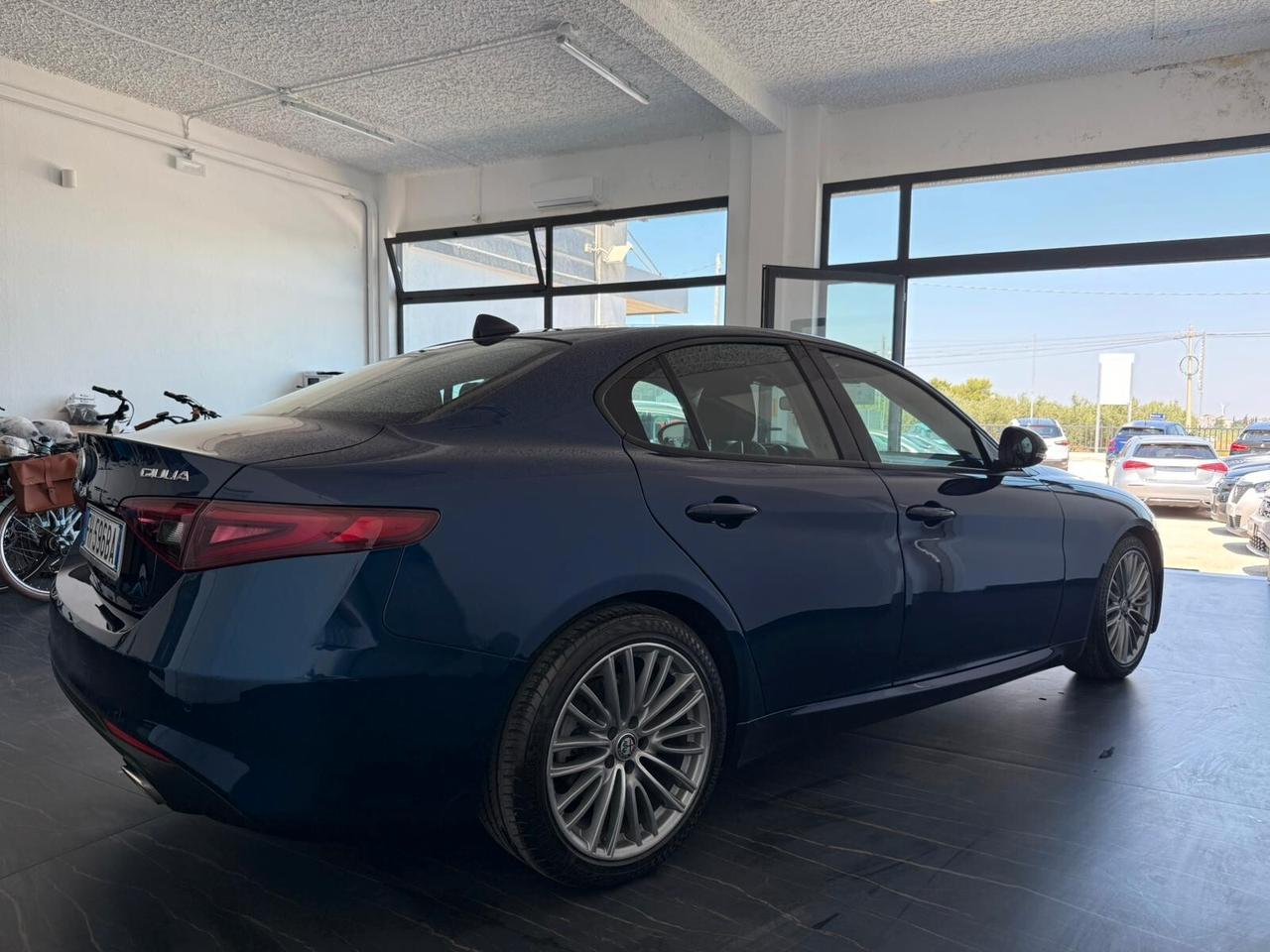 Alfa Romeo Giulia 2.2 Turbodiesel 180 CV AT8 Business Sport Launch Ed.
