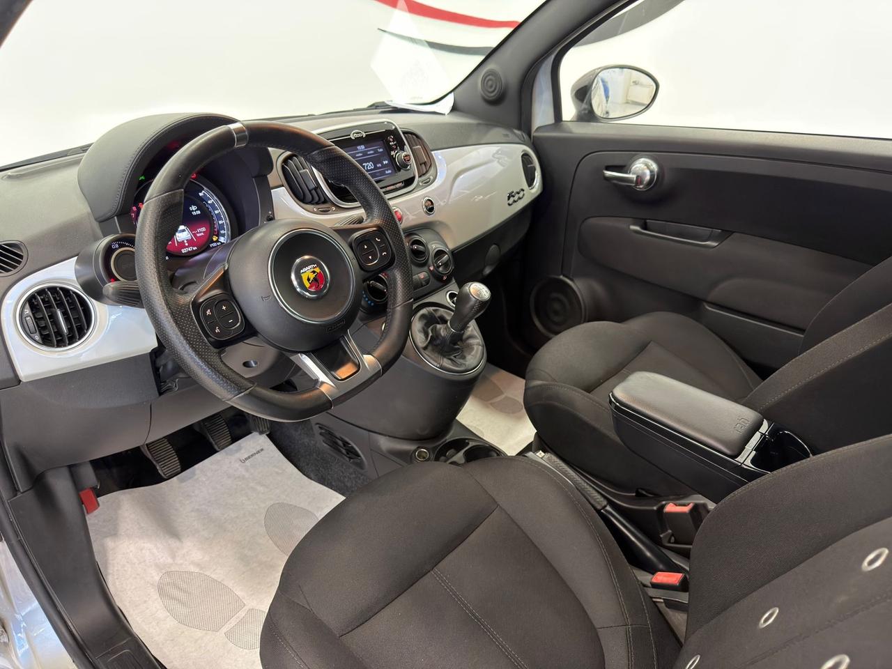 Abarth 595 1.4 Turbo T-Jet 145 CV