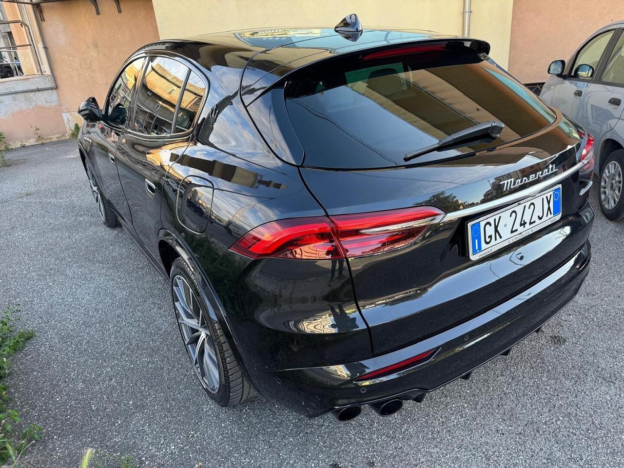 MASERATI GRECALE MODENA 330CV