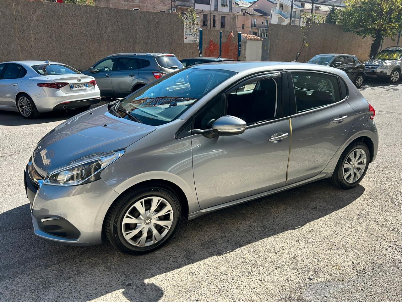 Peugeot 208 PureTech Turbo 110 EAT6 S&S 5 porte Allure