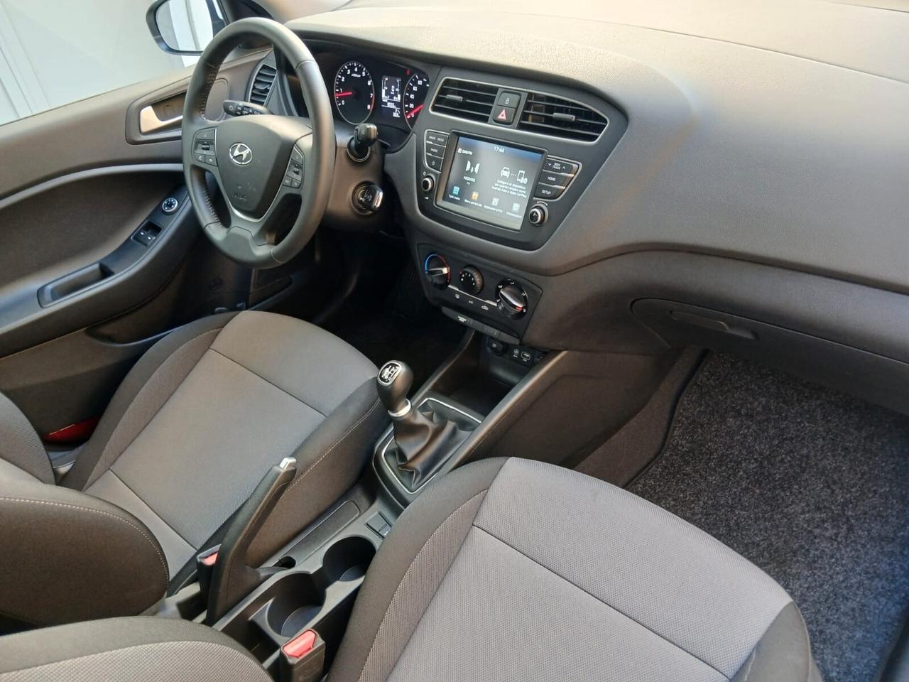 Hyundai i20 1.2 5 porte Connectline - Km 868 !!!