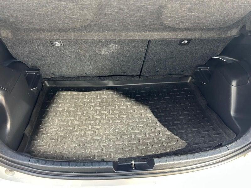Toyota Yaris Yaris 5p 1.5h Active my18