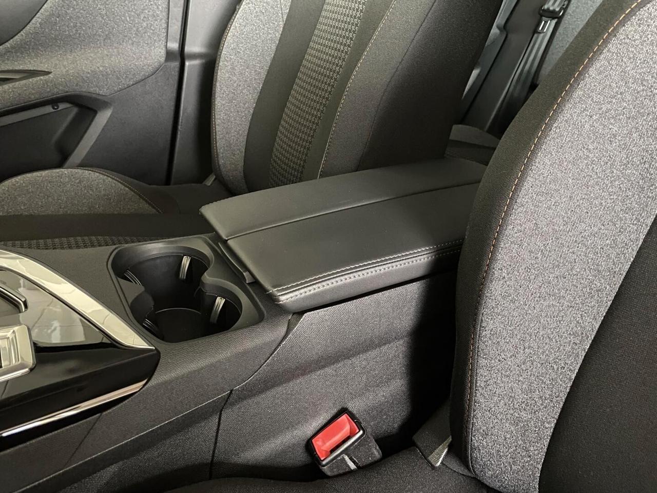 PEUGEOT New 3008 Business - BlueHDi 130cv EAT8 E6D