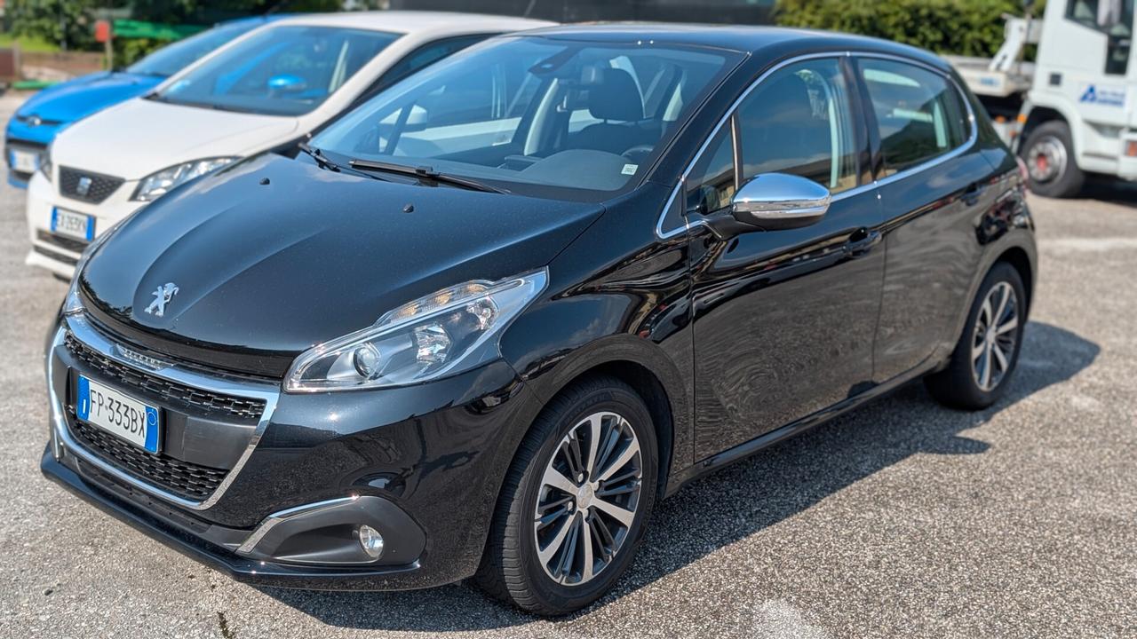 Peugeot 208 PureTech 82 5 porte Allure