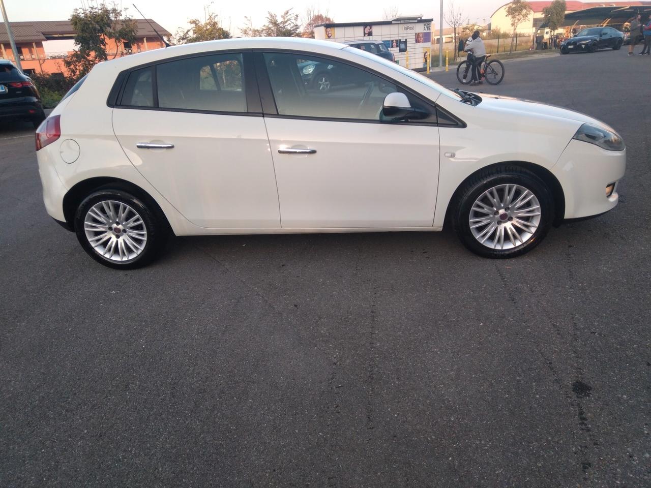 Fiat Bravo 1.6 MJT 120 CV DPF Dynamic x neopatentati