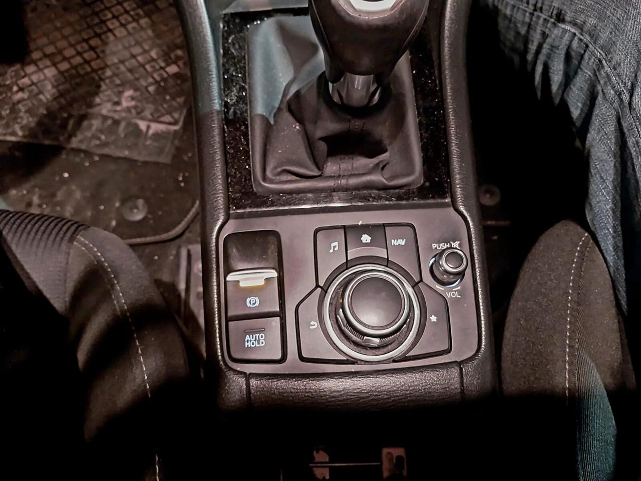 Mazda CX-3 1.8L Skyactiv-D Business