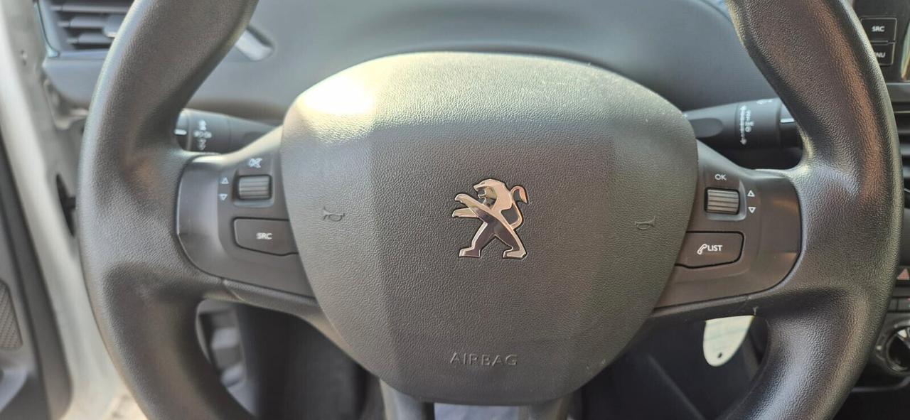 Peugeot 208 PureTech 82 5 porte Active- Km 64.900