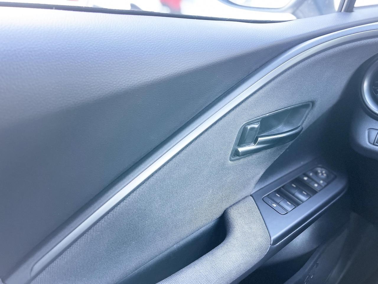 Toyota C-HR 1.8 Hybrid 98CV E6 Neo - 2024