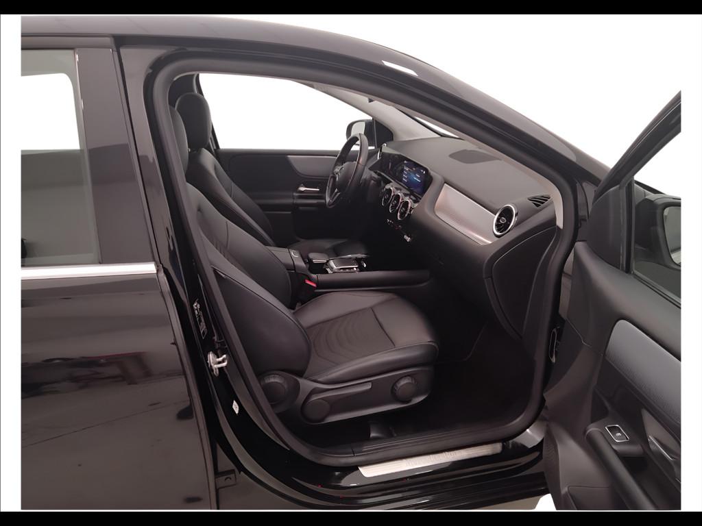 Mercedes-Benz Classe B - W247 2018 - B 180 d Sport auto