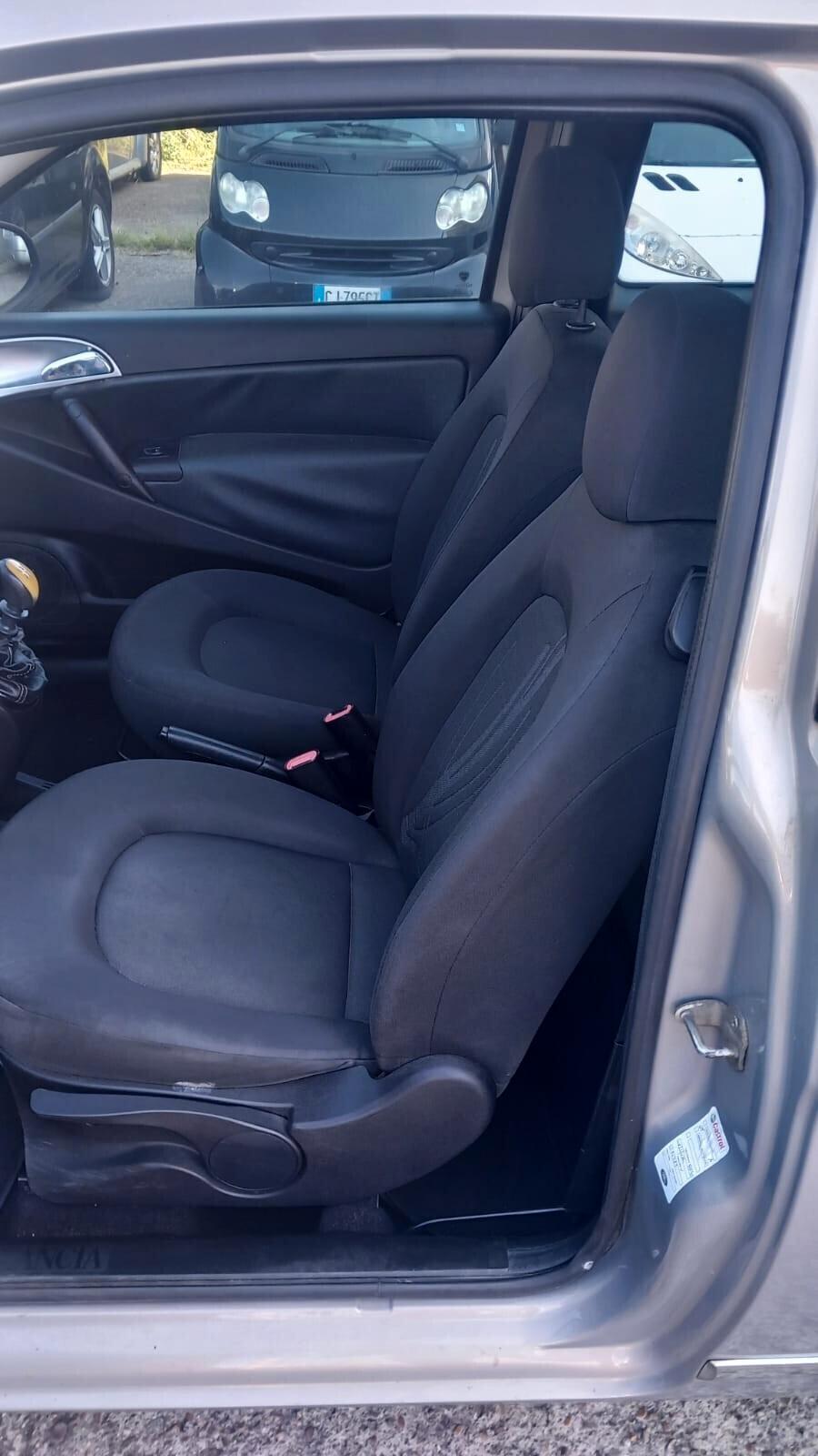 Lancia Ypsilon 1.2 69 CV Platinum