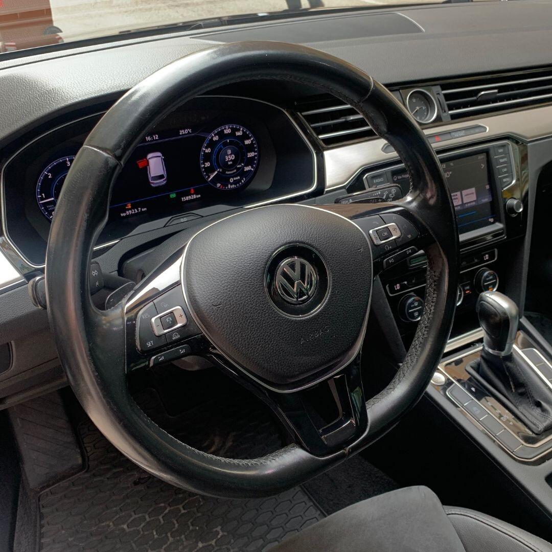 Volkswagen Passat Variant **certificata casa madre**