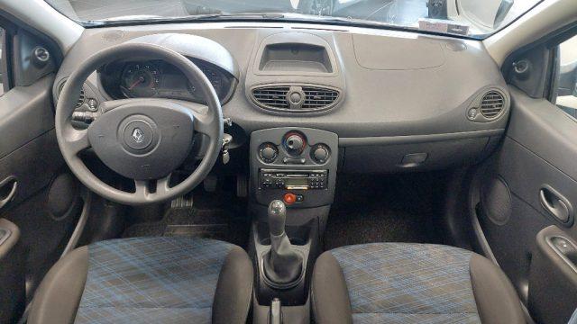 RENAULT Clio 1.2 16V 5 porte 4U Pack