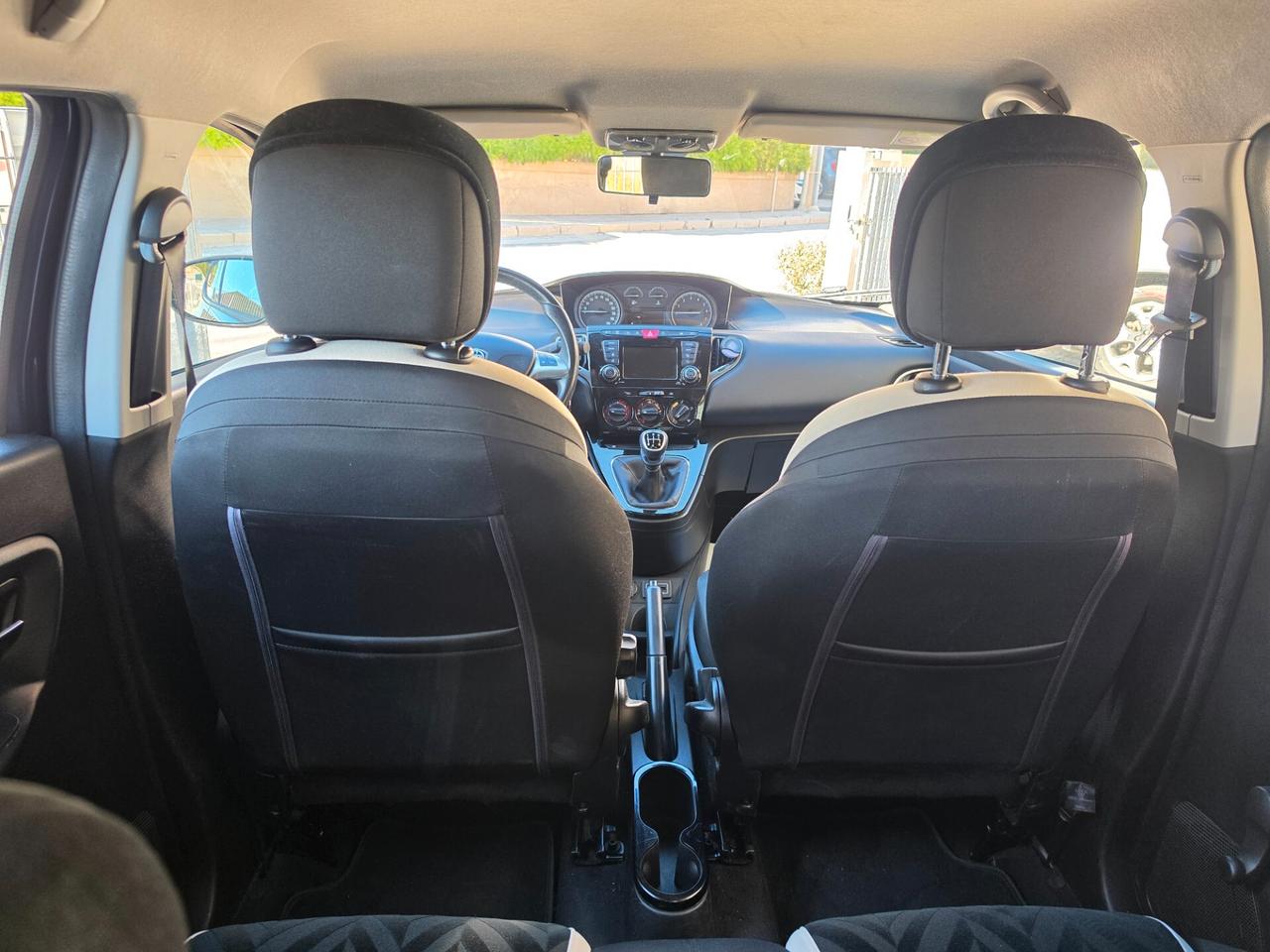 Lancia Ypsilon 1.2 69 CV 5 porte Gold