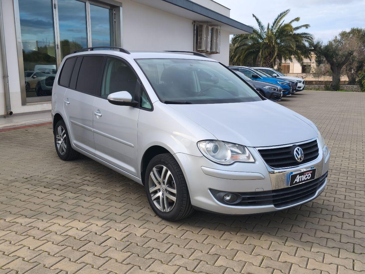 VOLKSWAGEN Touran 1.9 TDI 105 CV Highline 7 POSTI