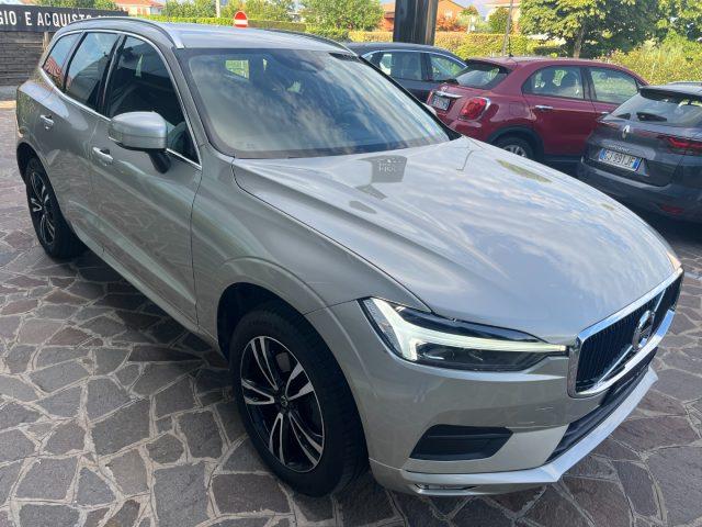 VOLVO XC60 B4 AWD GEARTRONIC 197CV MOMENTUM PRO