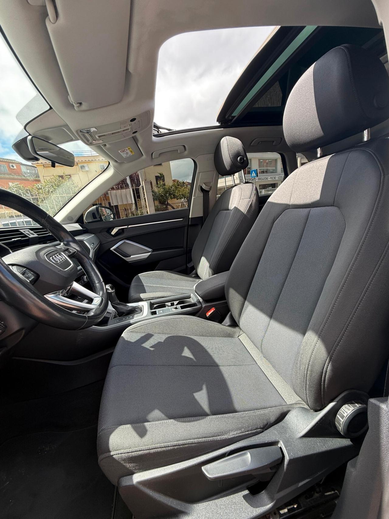AUDI Q3 1.5 HYBRID **CARPLAY/TETTO APRIBILE**